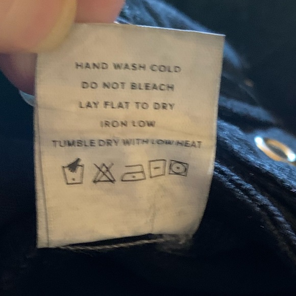 SUPERDOWN BY REVOLVE BLACK BELTED FRONT ZIP MINI SKIRT SIZE SMALL - Picture 10 of 10